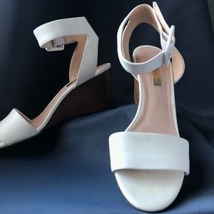 Wedding wedges!